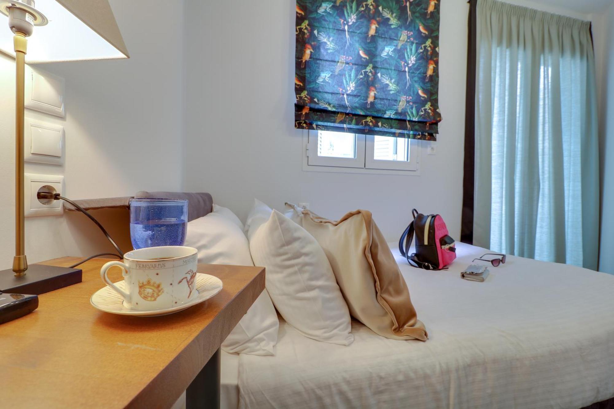 Athinn Residence Athens Room photo